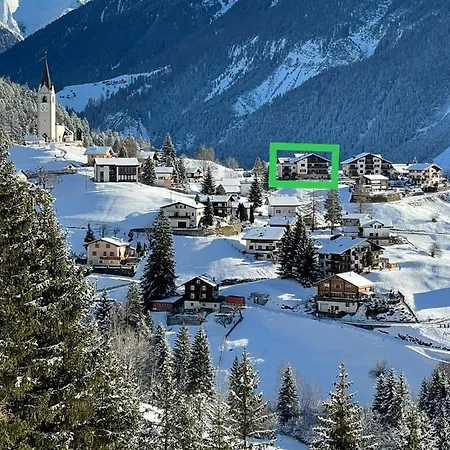 Sonnige Panorama Aussicht Bei Davos Lenzerheide
